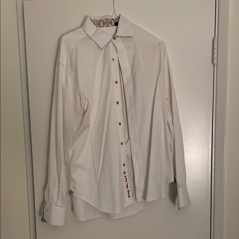 Elegant White Robert Graham Button-Up Shirt with paisley swirls